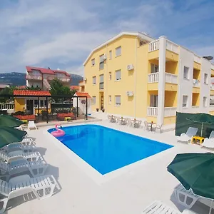 3* Affittacamere Iva-dom